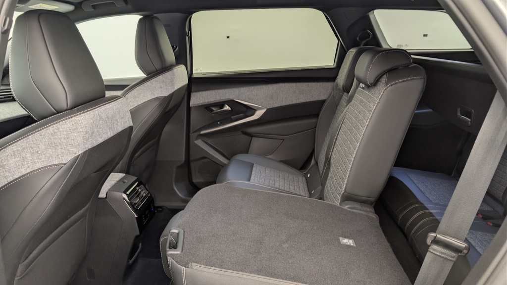 Peugeot 5008 HYBRID 145 CH E-DCS6 ALLURE