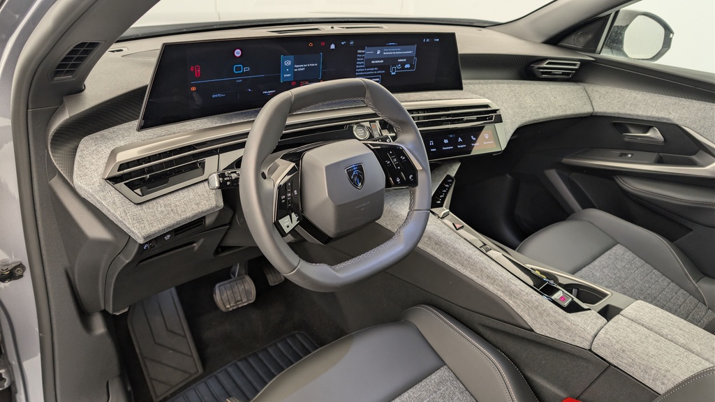 Peugeot 5008 HYBRID 145 CH E-DCS6 ALLURE