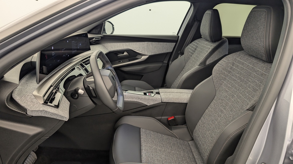 Peugeot 5008 HYBRID 145 CH E-DCS6 ALLURE