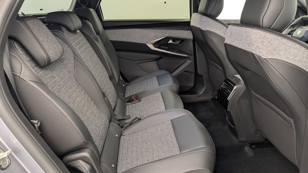 Peugeot 5008 HYBRID 145 CH E-DCS6 ALLURE