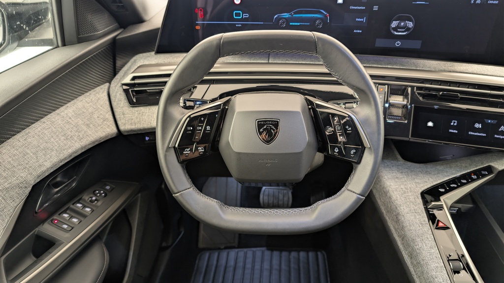 Peugeot 5008 HYBRID 145 CH E-DCS6 ALLURE