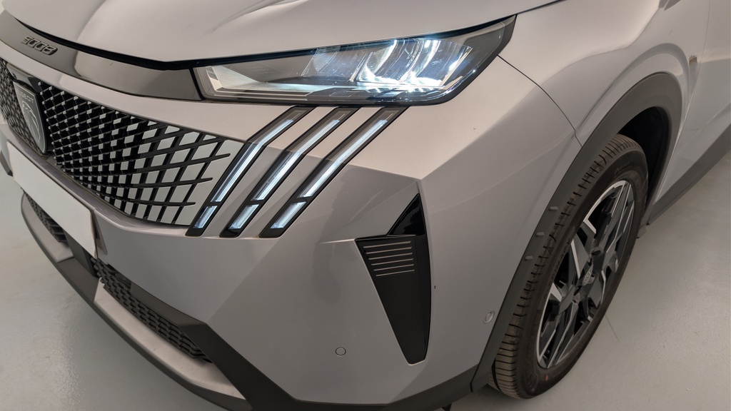 Peugeot 5008 HYBRID 145 CH E-DCS6 ALLURE