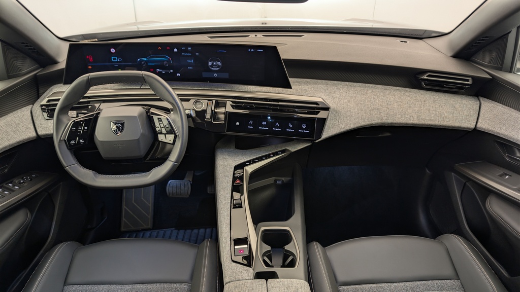 Peugeot 5008 HYBRID 145 CH E-DCS6 ALLURE