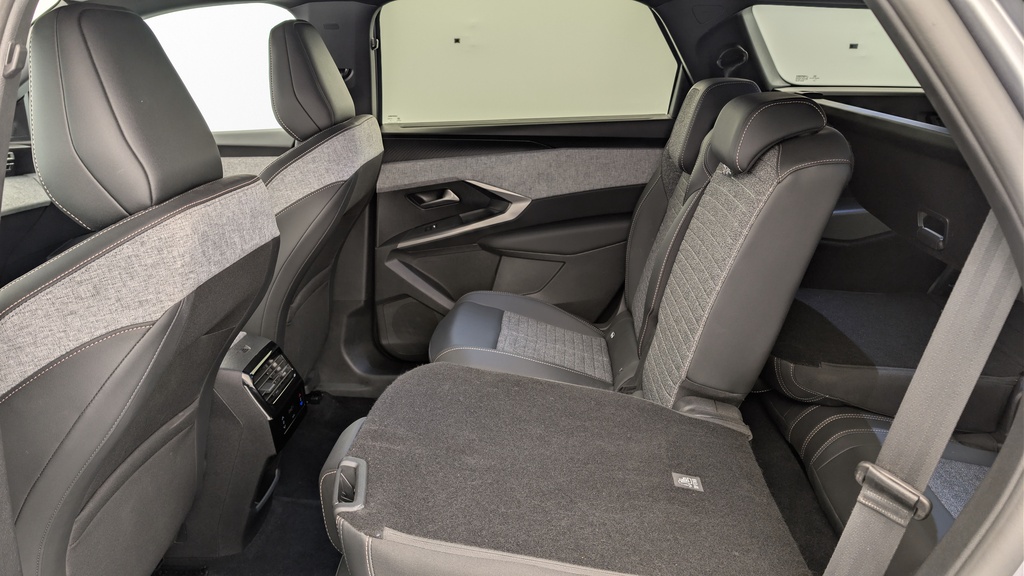 Peugeot 5008 HYBRID 145 CH E-DCS6 ALLURE