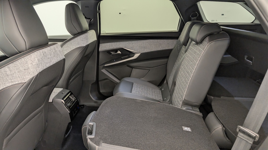 Peugeot 5008 HYBRID 145 CH E-DCS6 ALLURE