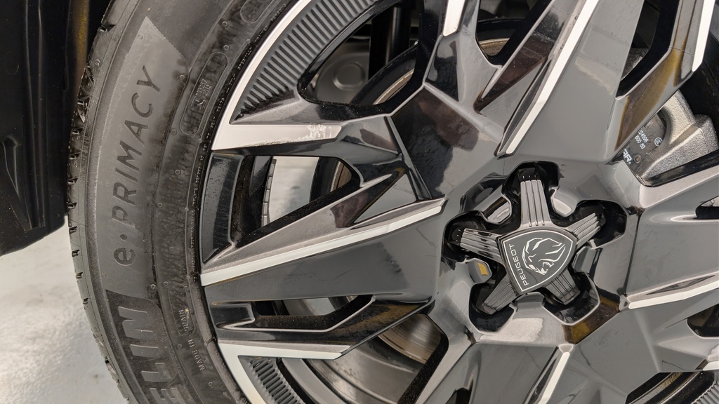 Peugeot 5008 HYBRID 145 CH E-DCS6 ALLURE