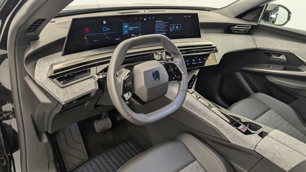 Peugeot 5008 HYBRID 145 CH E-DCS6 ALLURE