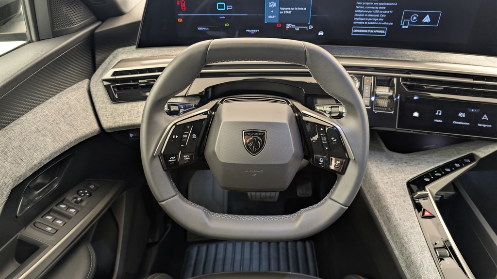 Peugeot 5008 HYBRID 145 CH E-DCS6 ALLURE