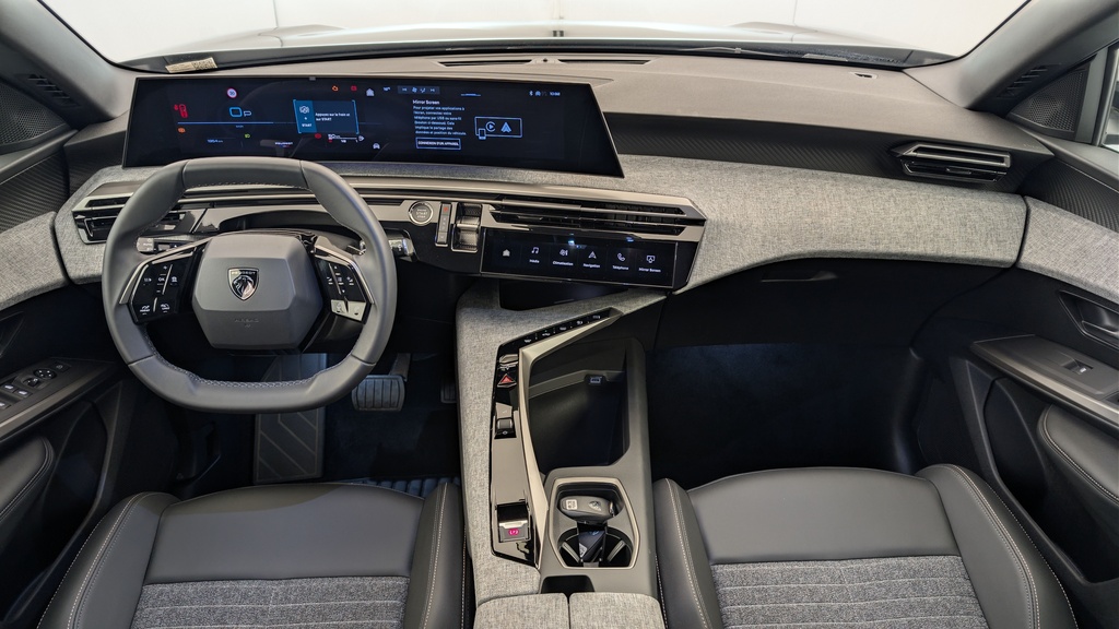 Peugeot 5008 HYBRID 145 CH E-DCS6 ALLURE