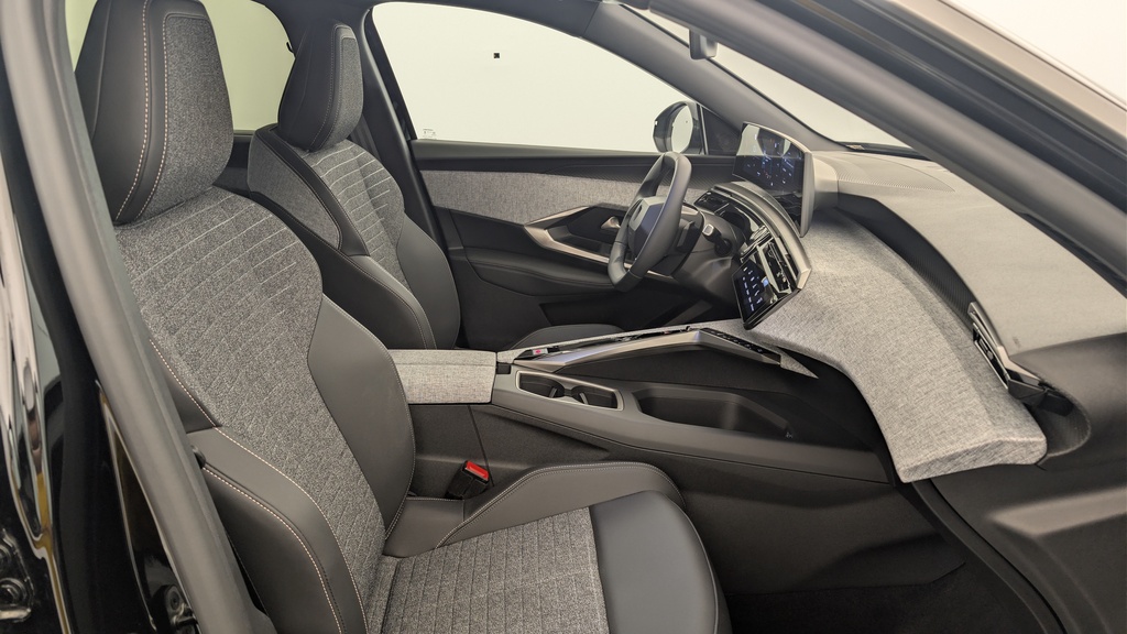 Peugeot 5008 HYBRID 145 CH E-DCS6 ALLURE