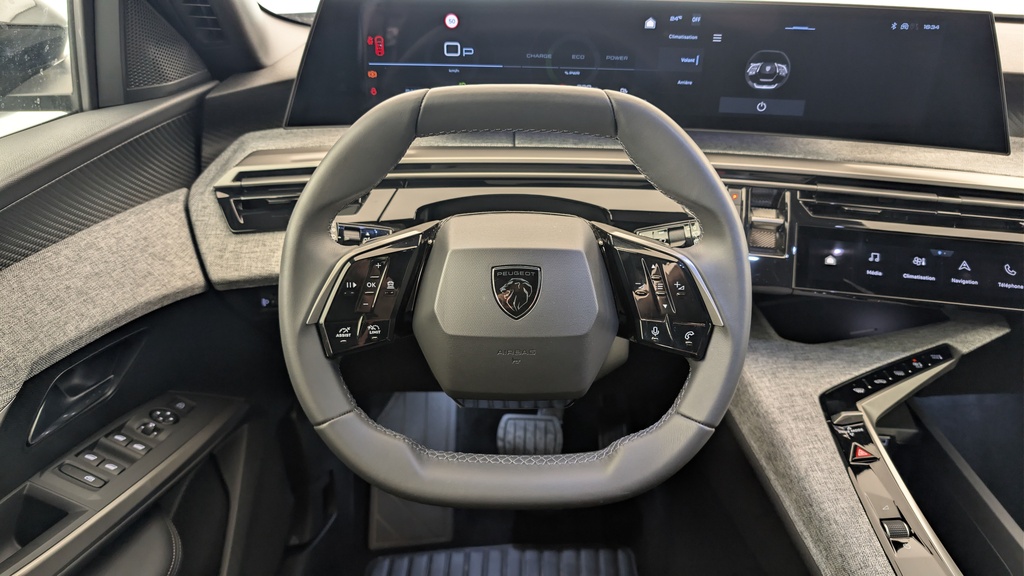 Peugeot 5008 HYBRID 145 CH E-DCS6 ALLURE