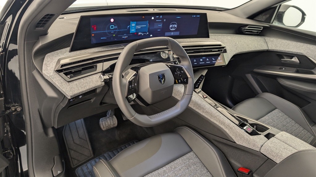 Peugeot 5008 HYBRID 145 CH E-DCS6 ALLURE