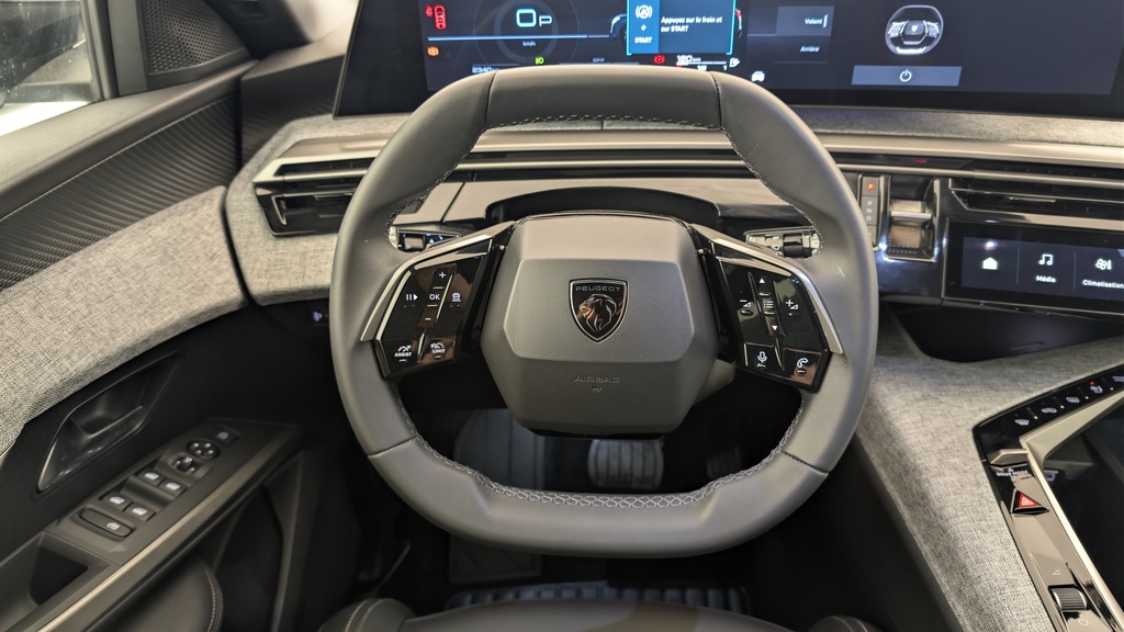 Peugeot 5008 HYBRID 145 CH E-DCS6 ALLURE