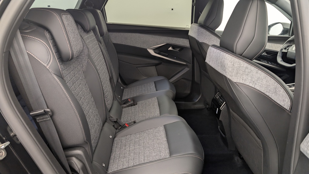 Peugeot 5008 HYBRID 145 CH E-DCS6 ALLURE