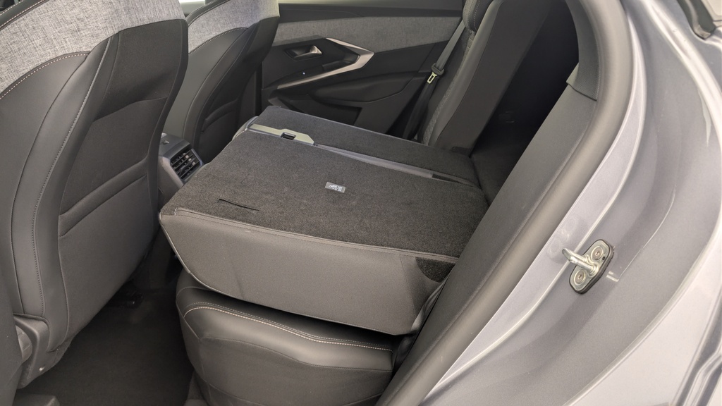 Peugeot 3008 Hybrid 145 e-DCS6 Allure