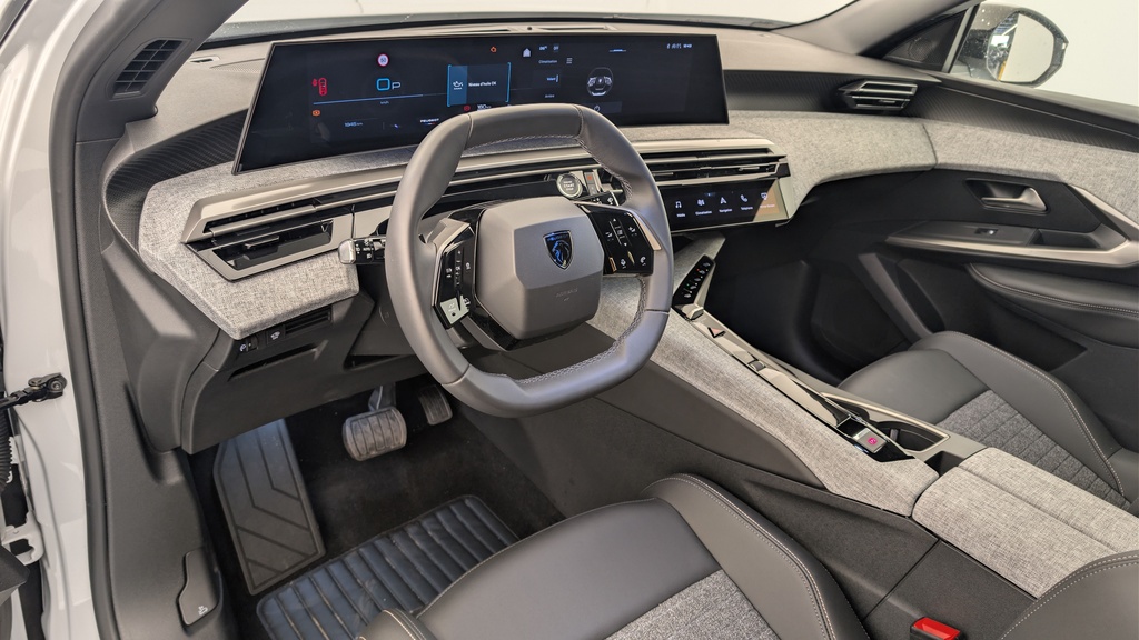 Peugeot 5008 HYBRID 145 CH E-DCS6 ALLURE