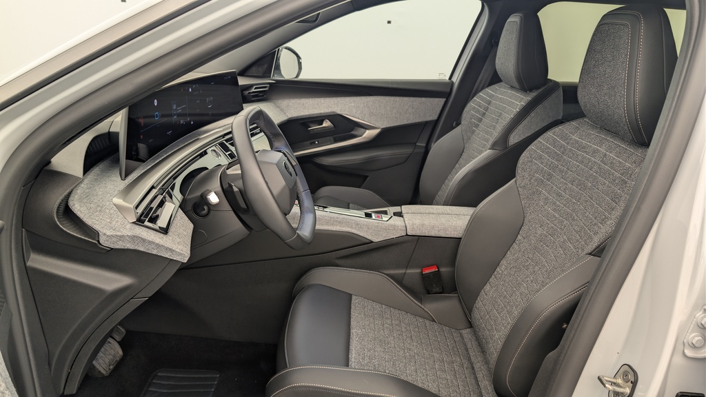 Peugeot 5008 HYBRID 145 CH E-DCS6 ALLURE