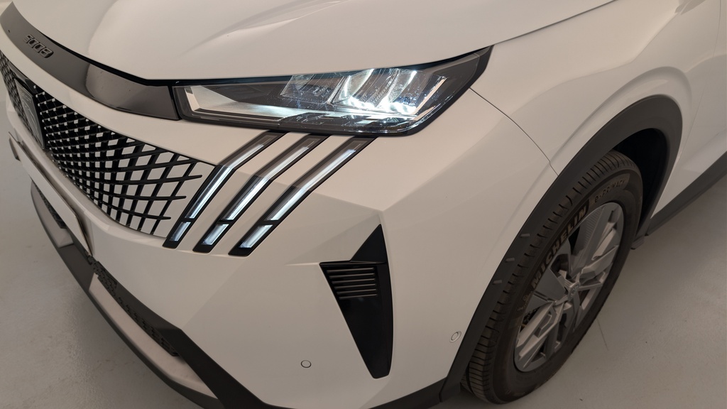 Peugeot 5008 HYBRID 145 CH E-DCS6 ALLURE