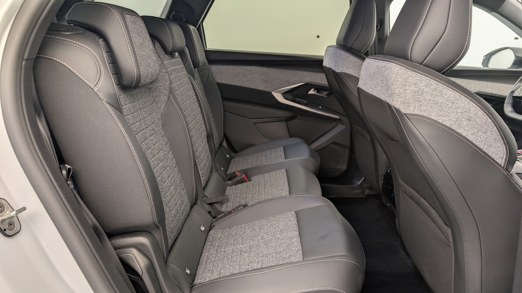 Peugeot 5008 HYBRID 145 CH E-DCS6 ALLURE