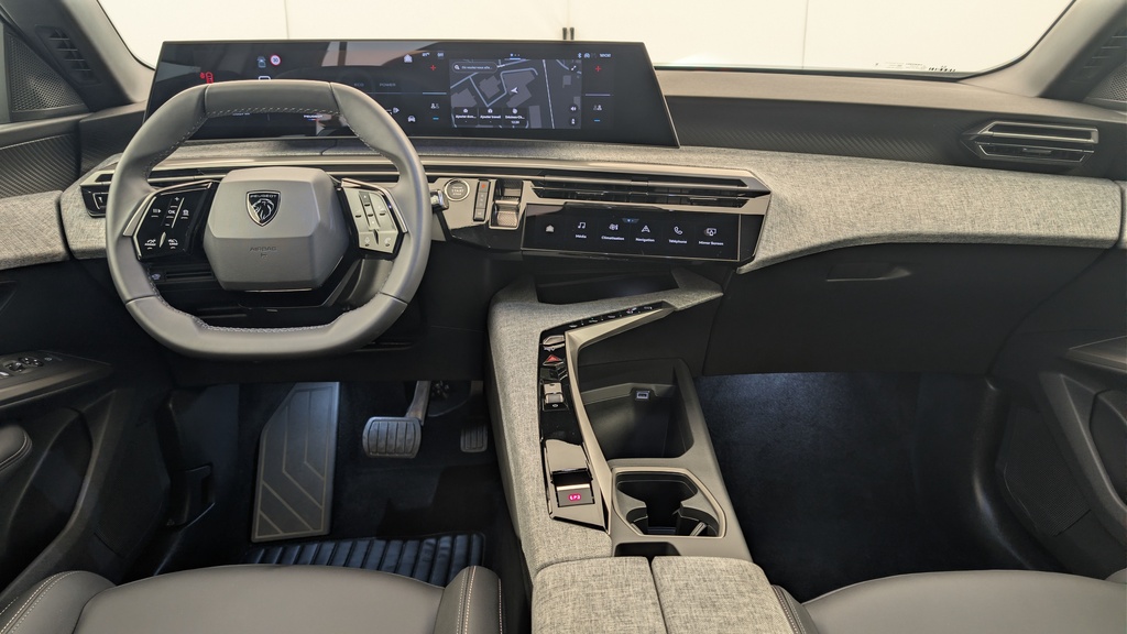 Peugeot 5008 HYBRID 145 CH E-DCS6 ALLURE