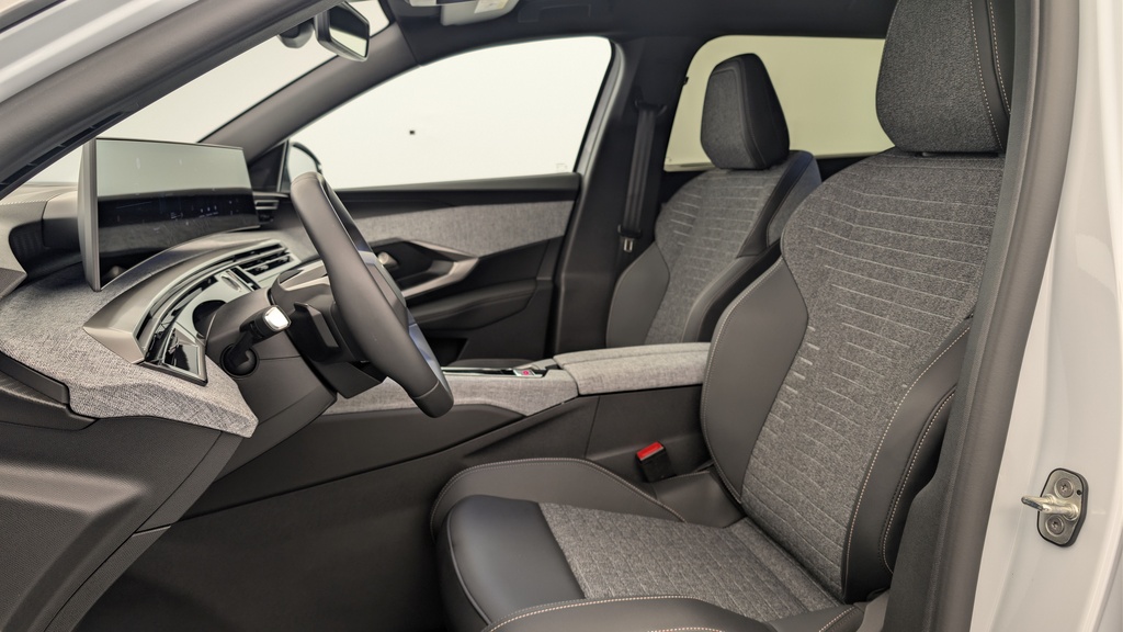 Peugeot 5008 HYBRID 145 CH E-DCS6 ALLURE