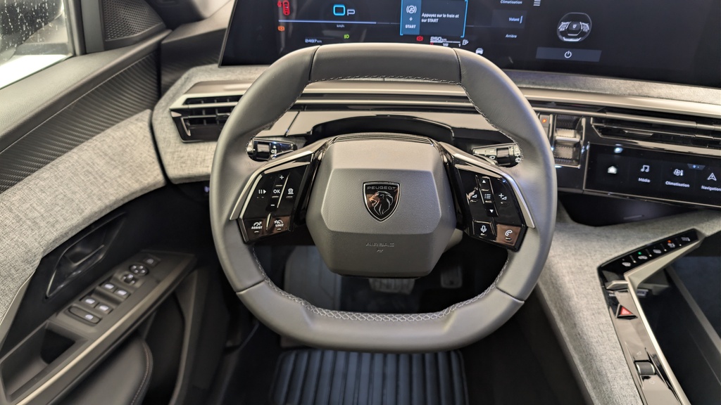 Peugeot 5008 HYBRID 145 CH E-DCS6 ALLURE