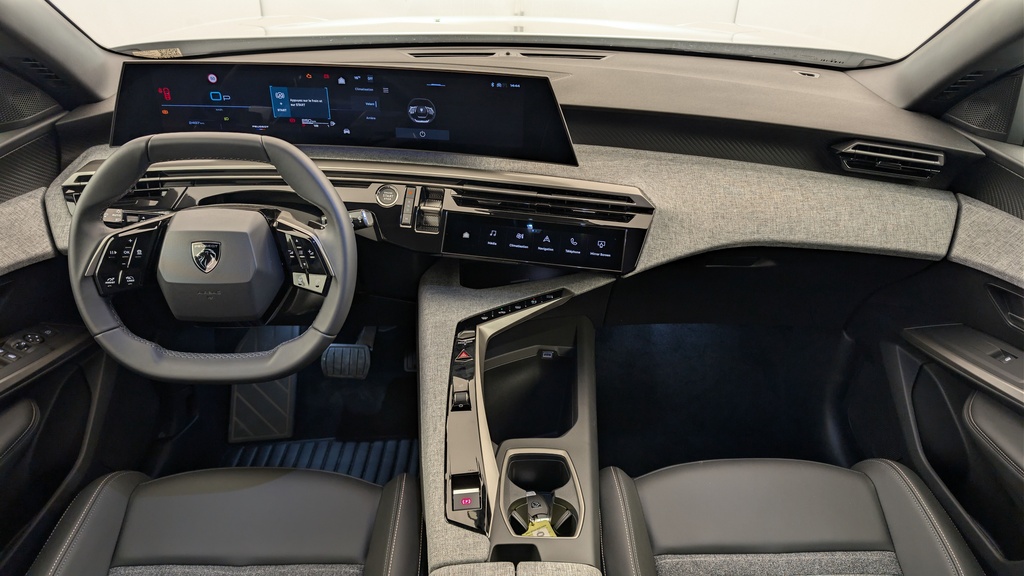 Peugeot 5008 HYBRID 145 CH E-DCS6 ALLURE