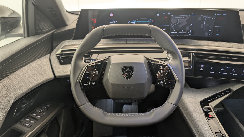 Peugeot 5008 HYBRID 145 CH E-DCS6 ALLURE