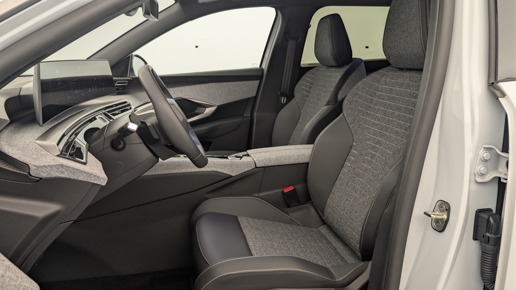 Peugeot 5008 HYBRID 145 CH E-DCS6 ALLURE