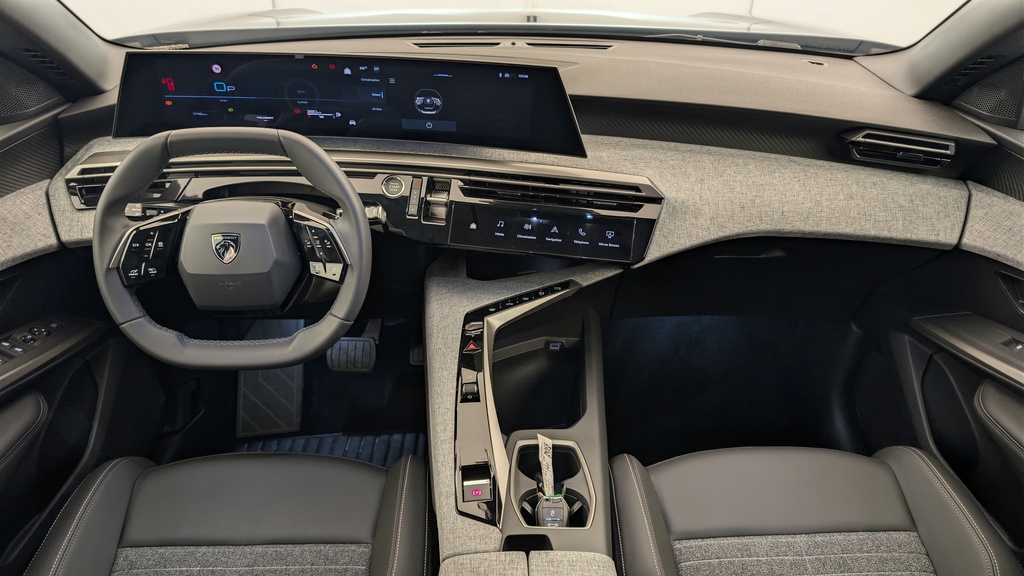 Peugeot 5008 HYBRID 145 CH E-DCS6 ALLURE