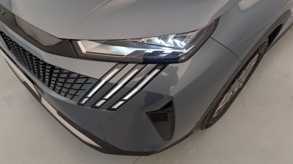 Peugeot 5008 HYBRID 145 CH E-DCS6 ALLURE