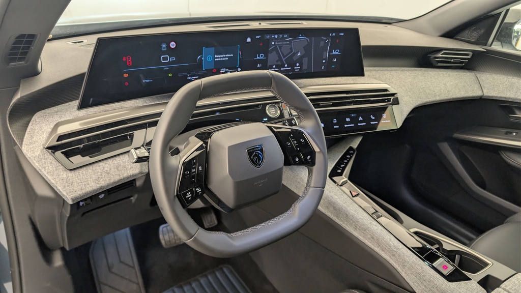 Peugeot 5008 HYBRID 145 CH E-DCS6 ALLURE