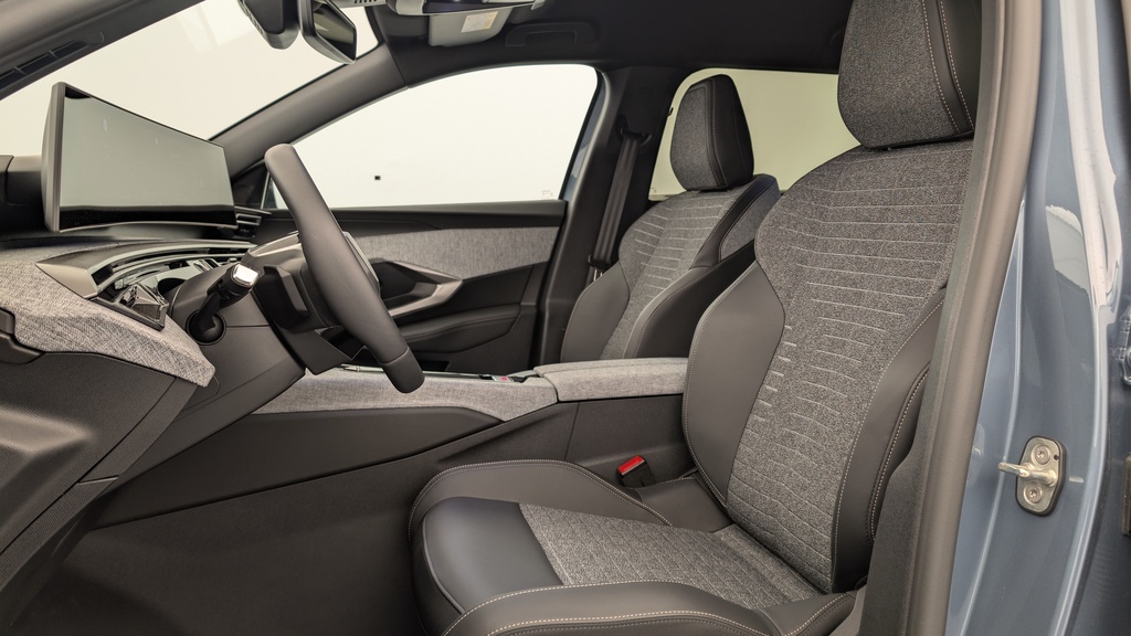 Peugeot 5008 HYBRID 145 CH E-DCS6 ALLURE
