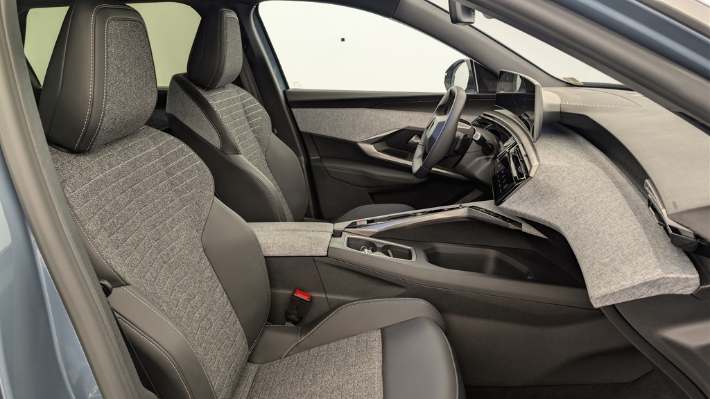 Peugeot 5008 HYBRID 145 CH E-DCS6 ALLURE