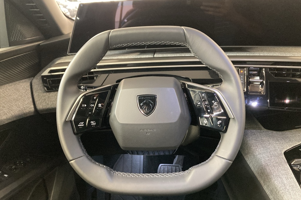 Peugeot 5008 HYBRID 145 CH E-DCS6 ALLURE