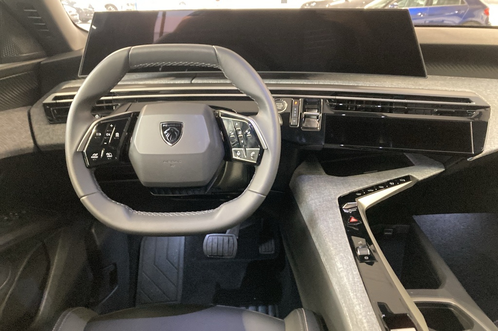 Peugeot 5008 HYBRID 145 CH E-DCS6 ALLURE