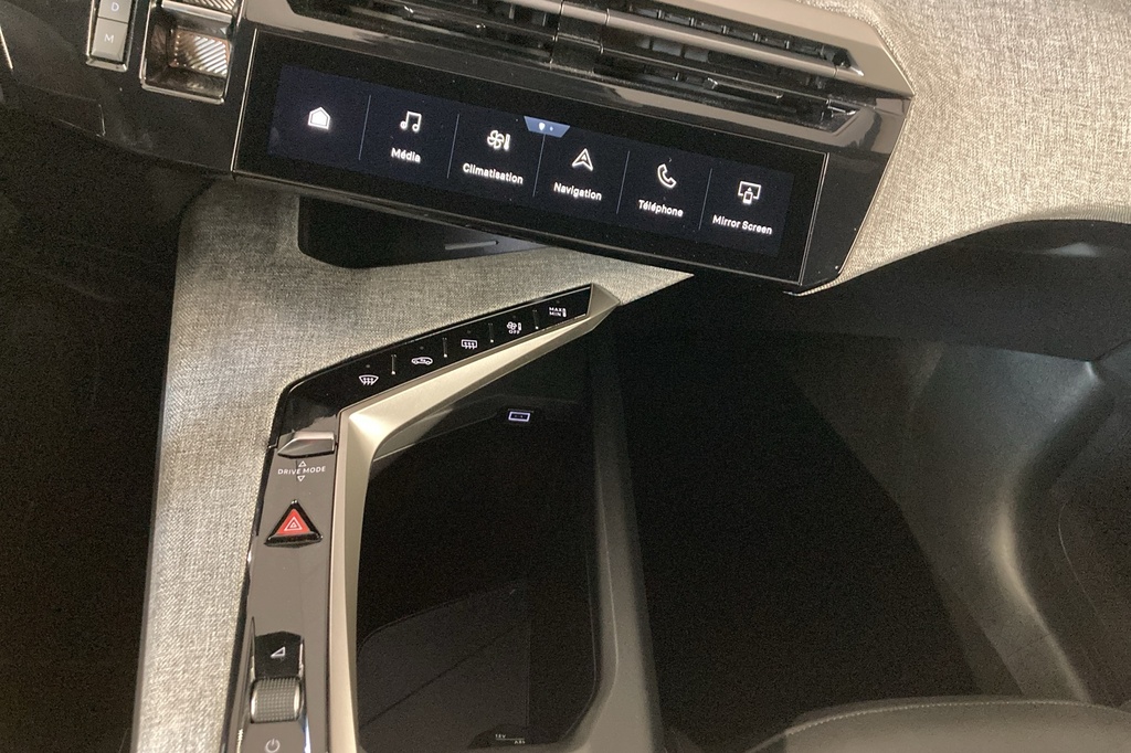 Peugeot 5008 HYBRID 145 CH E-DCS6 ALLURE