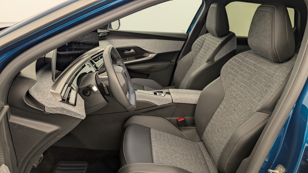 Peugeot 5008 HYBRID 145 CH E-DCS6 ALLURE