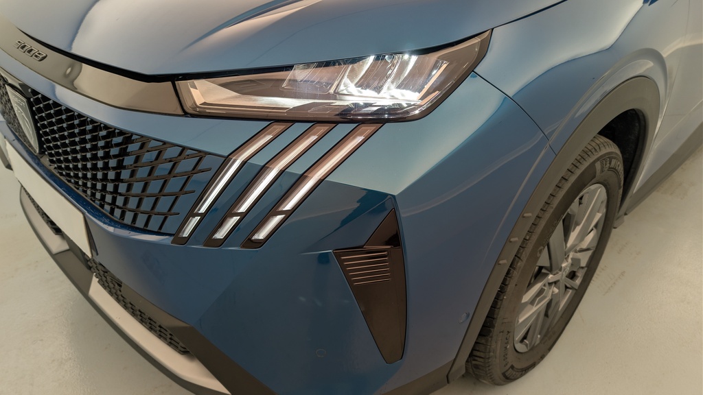 Peugeot 5008 HYBRID 145 CH E-DCS6 ALLURE