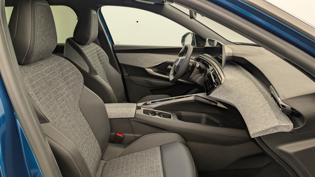 Peugeot 5008 HYBRID 145 CH E-DCS6 ALLURE