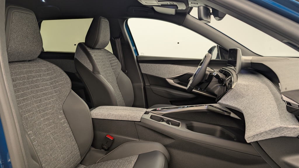 Peugeot 5008 HYBRID 145 CH E-DCS6 ALLURE