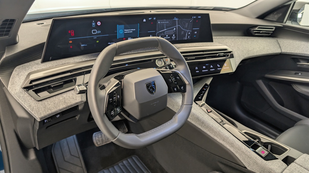 Peugeot 5008 HYBRID 145 CH E-DCS6 ALLURE