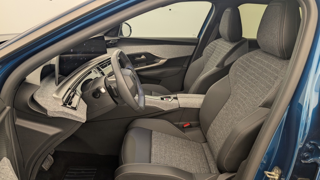 Peugeot 5008 HYBRID 145 CH E-DCS6 ALLURE