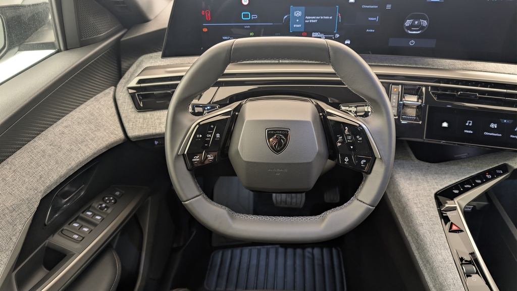 Peugeot 5008 HYBRID 145 CH E-DCS6 ALLURE