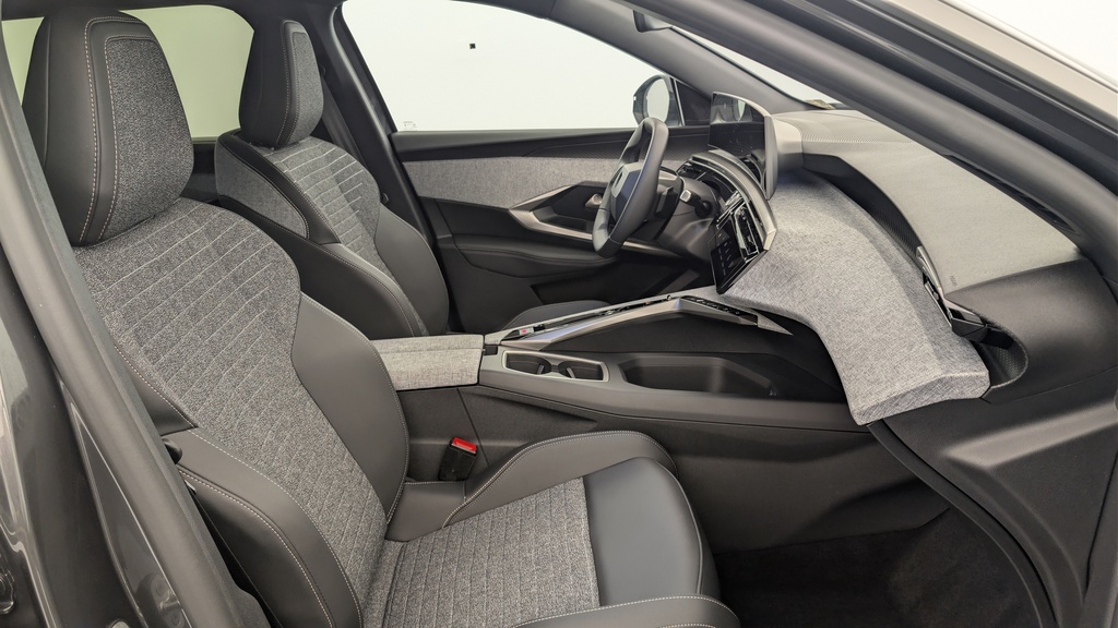 Peugeot 5008 HYBRID 145 CH E-DCS6 ALLURE