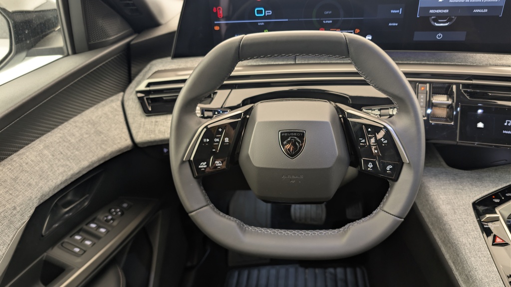 Peugeot 5008 HYBRID 145 CH E-DCS6 ALLURE