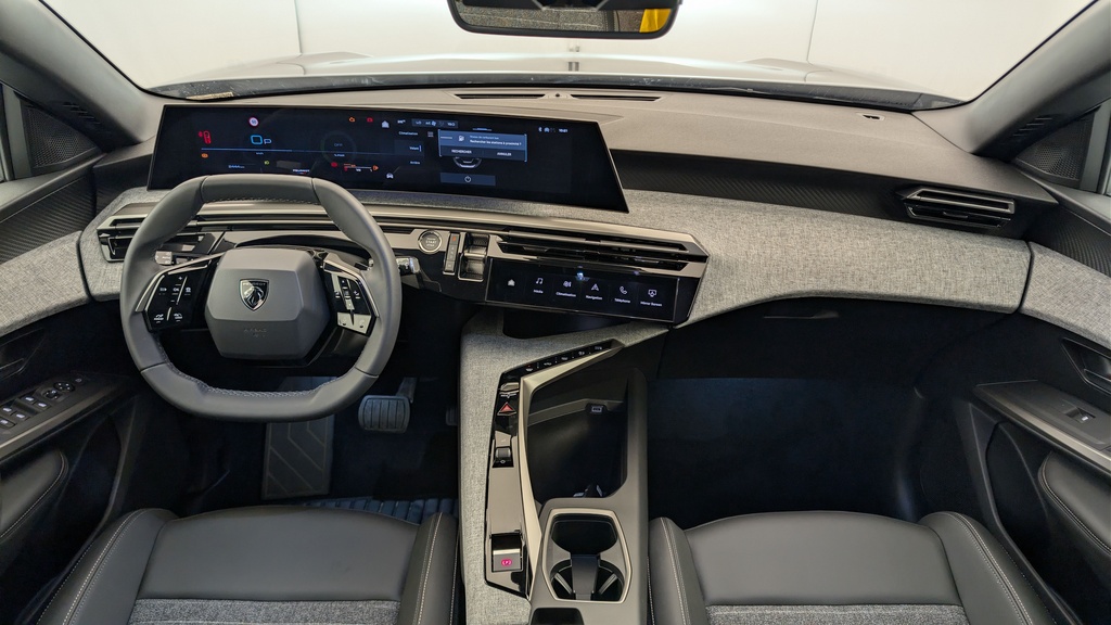 Peugeot 5008 HYBRID 145 CH E-DCS6 ALLURE