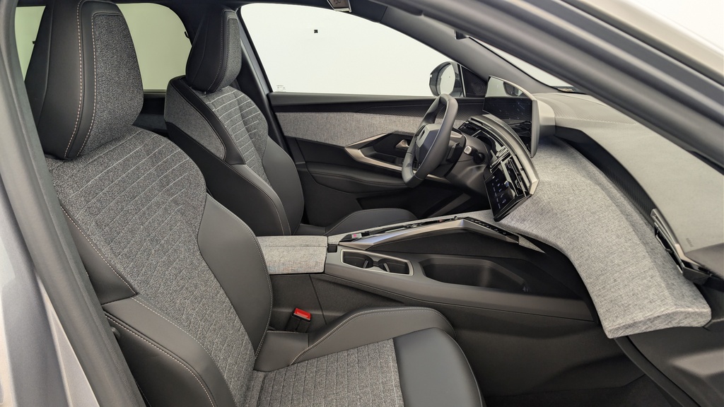 Peugeot 5008 HYBRID 145 CH E-DCS6 ALLURE