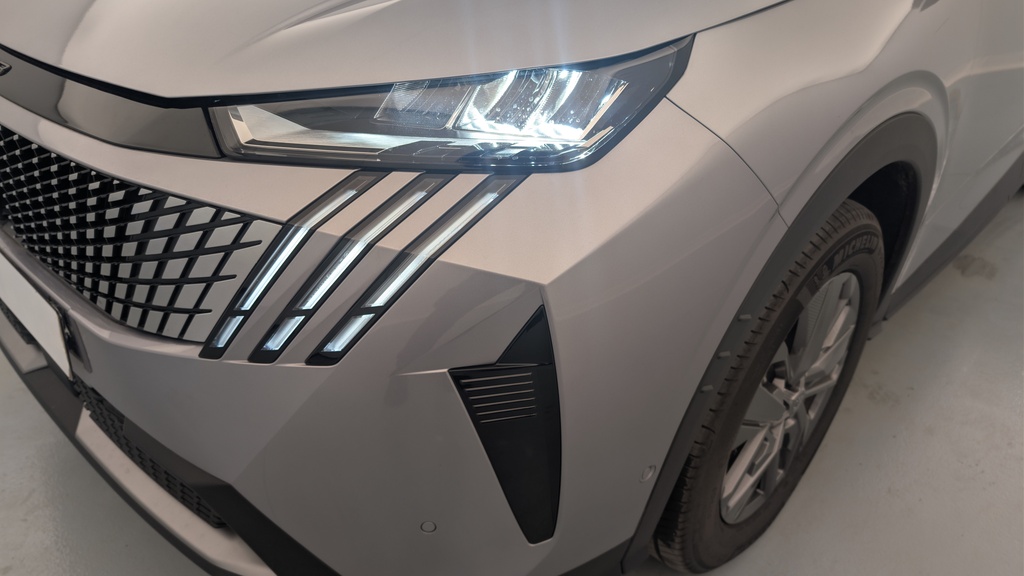 Peugeot 5008 HYBRID 145 CH E-DCS6 ALLURE