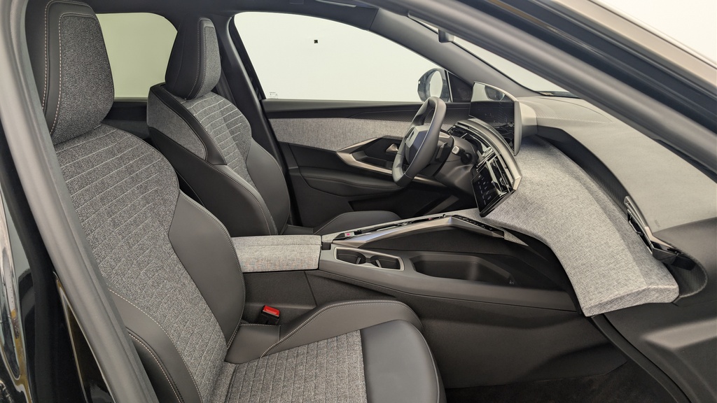 Peugeot 5008 HYBRID 145 CH E-DCS6 ALLURE